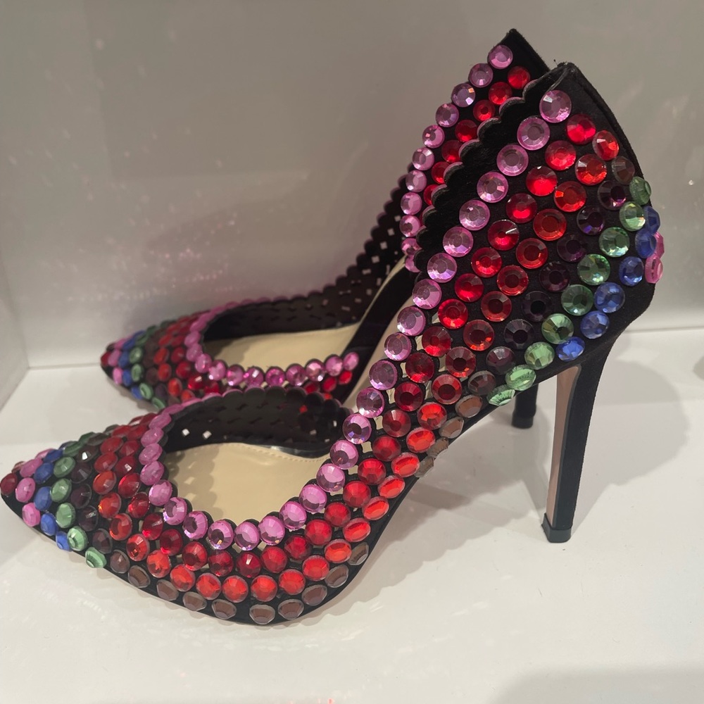 Pumps - Picture 1 of 1